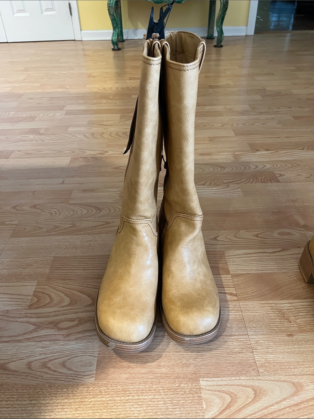 No Boundaries Women's Tall Boots in Tan